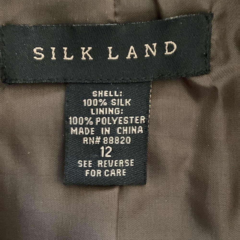 Silk Land brown embroidered lined blazer size 12, Long sleeves, Chinese collar. - Picture 3 of 12